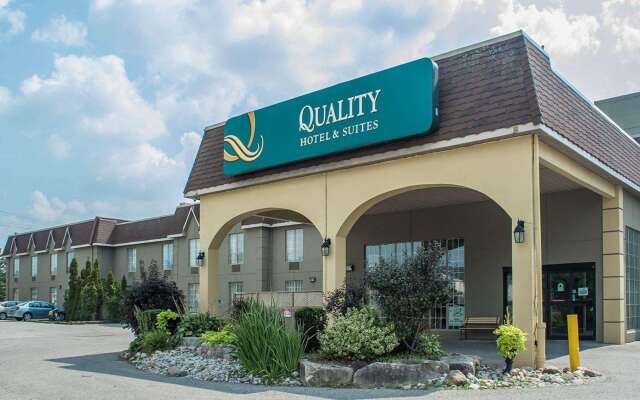 Quality Hotel and Suites Woodstock