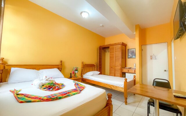 La Flamboyant Hotel