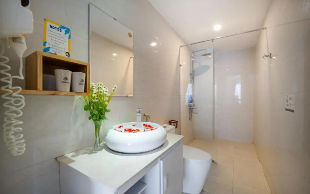 Raon Apartment and Hotel