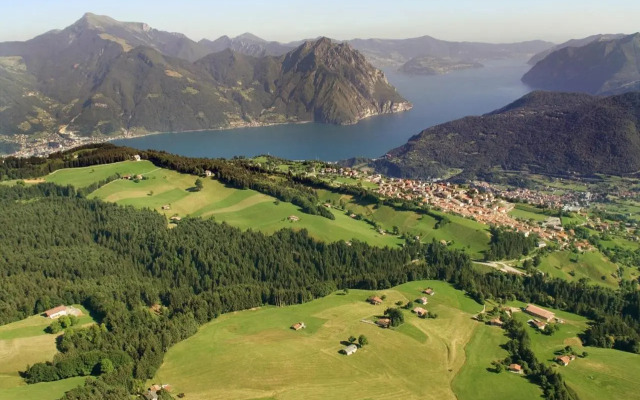 Attic house Iseo Lake