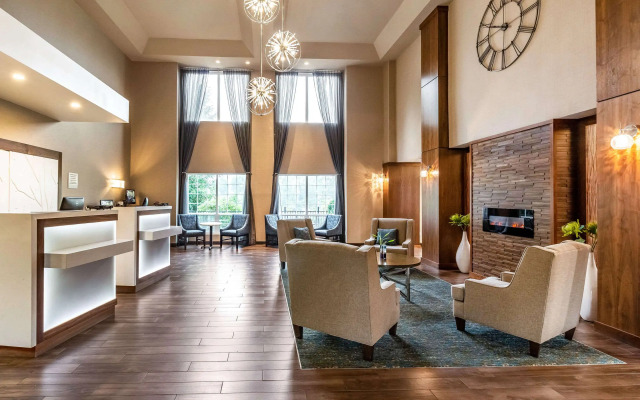 Clarion Hotel Portland Airport