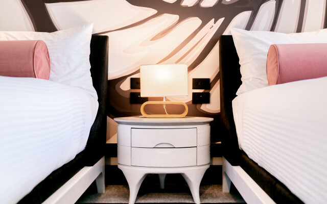 Pullman Cairns International