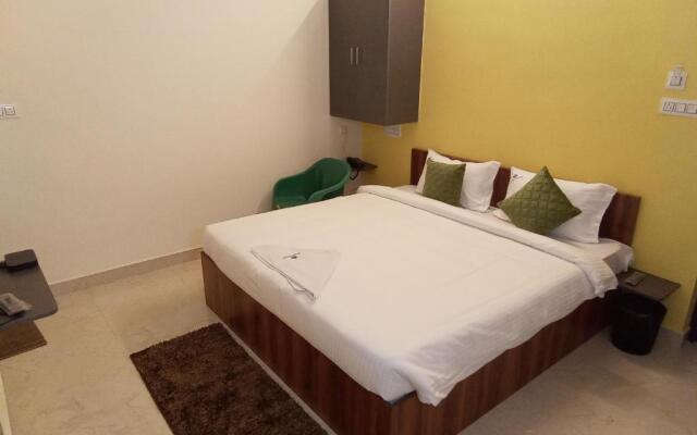PPH Living Royal Pride