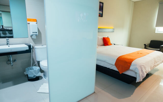 Alpha Hotel