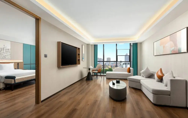 Days Hotel by Wyndham Hefei Huaihe Road Walking Street