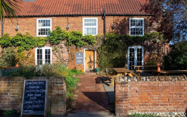 Sutton Staithe Hotel