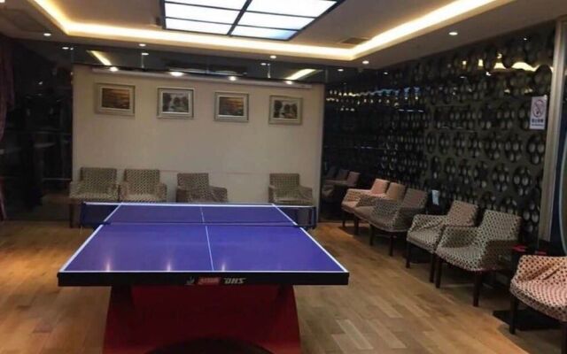 Super 8 Hotel Guangzhou Jiahe Jiangxia Metro Station Branch