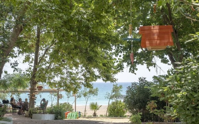 Naz Beach Bungalow