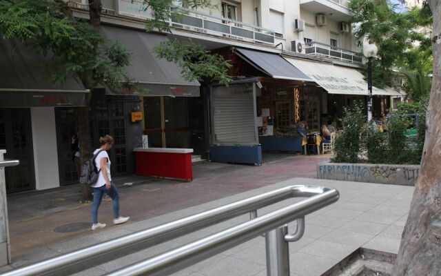 Your address in Koukaki