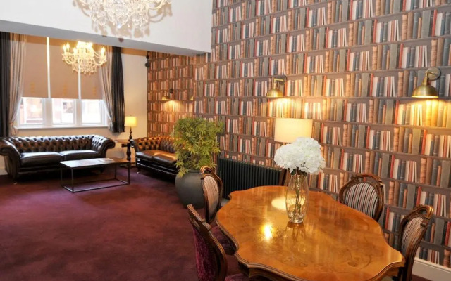 The Royal Hotel Crewe, A BRILLIANT Collection