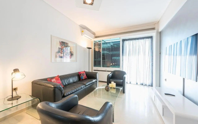 Seaside Central Apartment