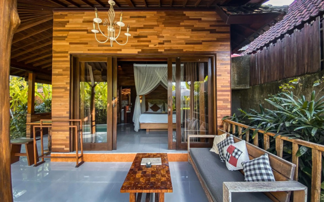 Candy Villa by Pramana Villas