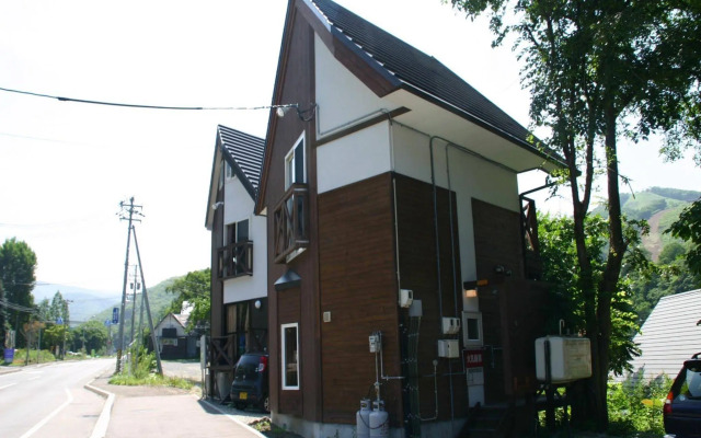 Winkel Village