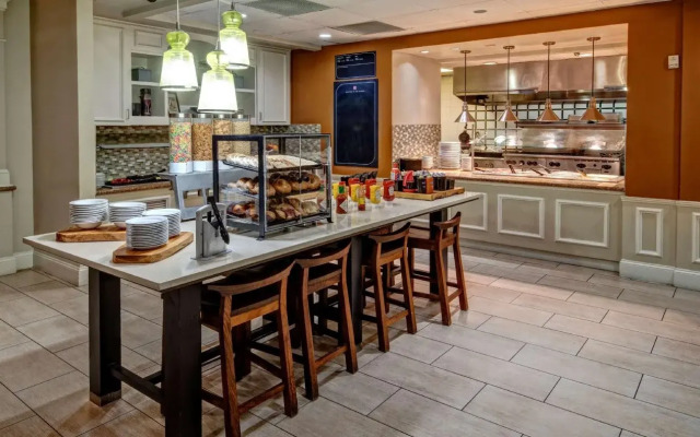 Hilton Garden Inn Birmingham/Lakeshore Drive