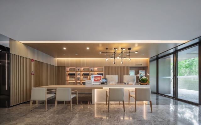 CM Serviced Apartment Shenzhen Dongmen