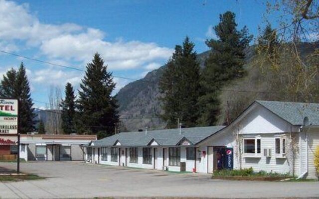 Twin Rivers Motel
