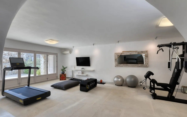 Alia Villa