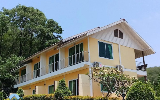 Mai Ngern Mai Thong Resort