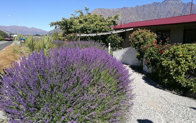 De Lavender Lake View House