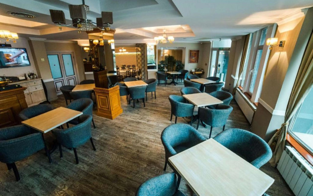 Best Western Plus Lido Hotel