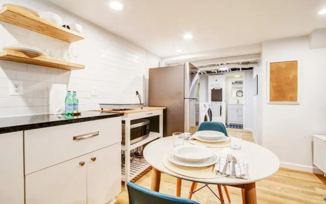 Private Studio in Serene DC Neighborhood