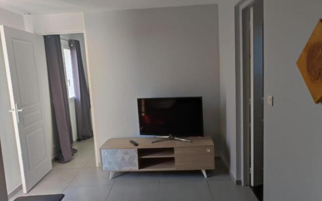 Appartements les mimosas & piscine