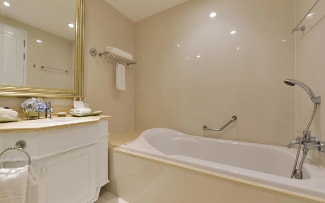 Collection O Howard Square Boutique Hotel