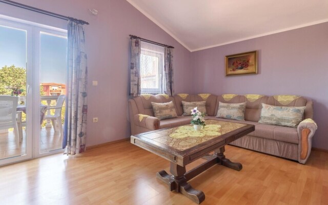 Awesome Home in Peroj With Wifi and 2 Bedrooms