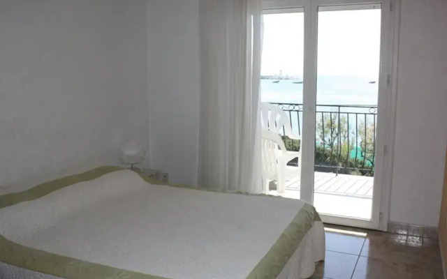 Appartement Hyères, 4 pièces, 6 personnes - FR-1-335-92