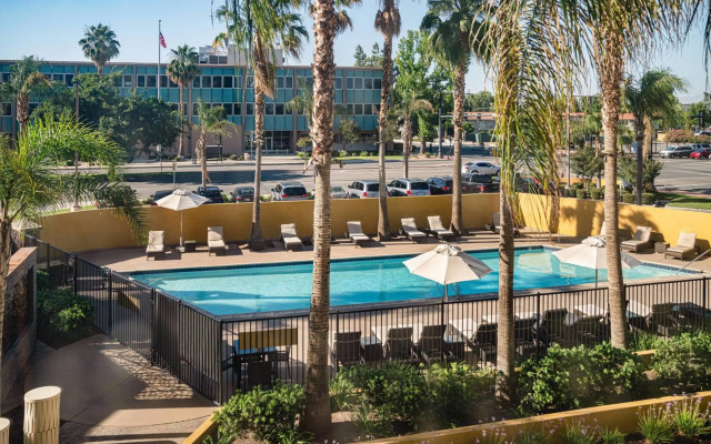 Bakersfield Marriott at the Convention Center