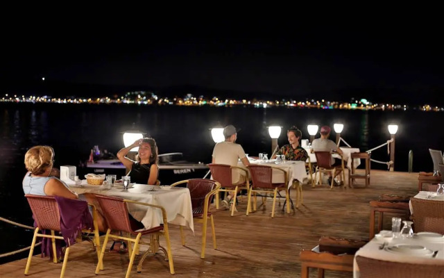 Cunda Deniz Hotel