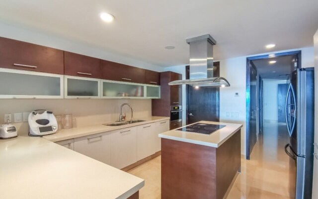 Emerald Residential Tower and Spa