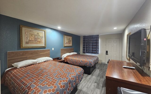 Deluxe Inn