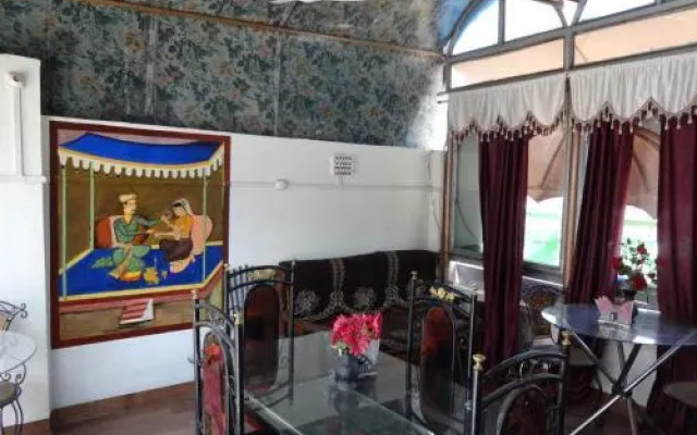Monarch Rama Palace