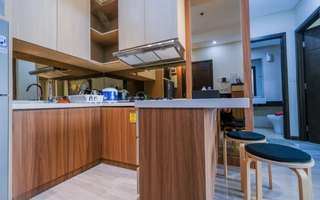 Strategic Location 2Br Gallery West Apartment