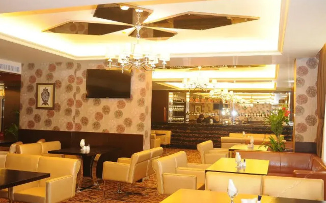 Fuqinglong Huatian Holiday Hotel