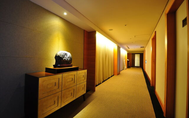 Banqiao Forward Hotel