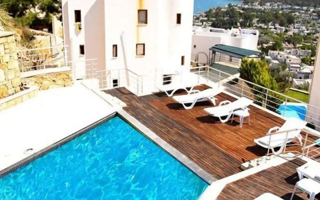 Villa Sandra Torba 5 Bedrooms