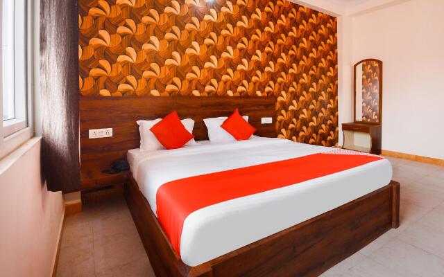 Collection O 62269 Hotel Elegant