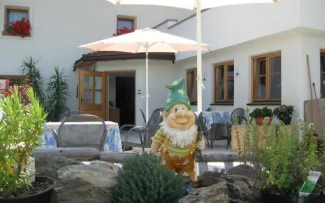 Messnerwirt Pension Apartment