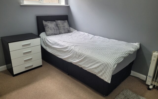 Luton City Escape - Modern 1BR Apartment
