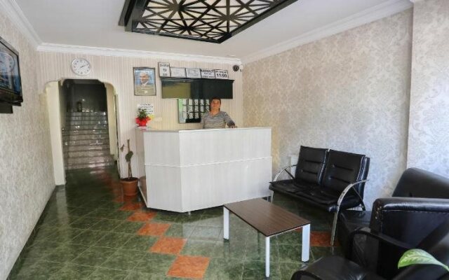 Cenova Otel