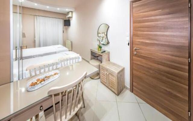 LE MONDE Apartments