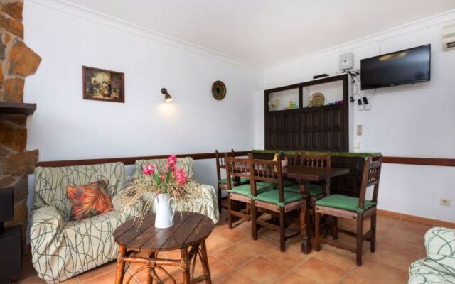 Adelfa apt 6