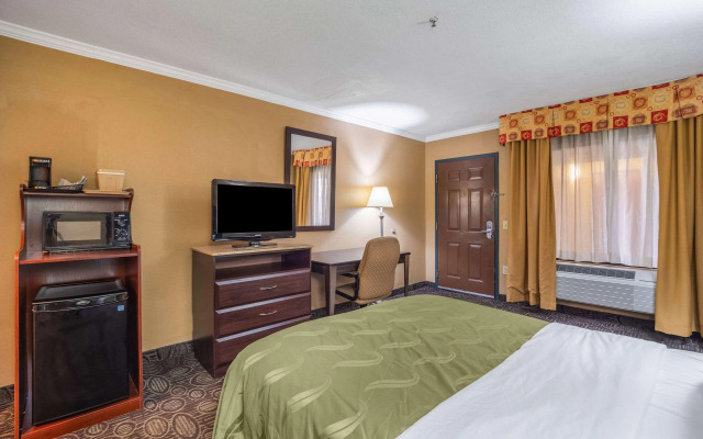 Quality Inn & Suites Ft. Jackson Maingate