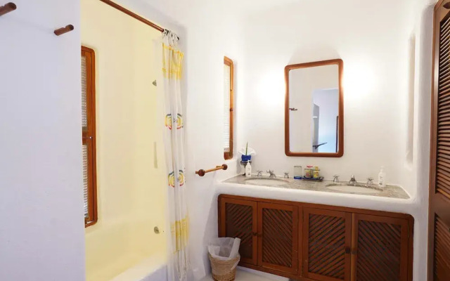 Lujosa Casa de 4 Recámaras con Alberca