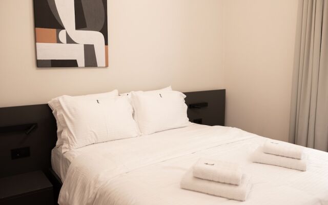 Taskou Luxury Suites