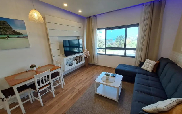 Rotem Suite in MARINA ASHKLON