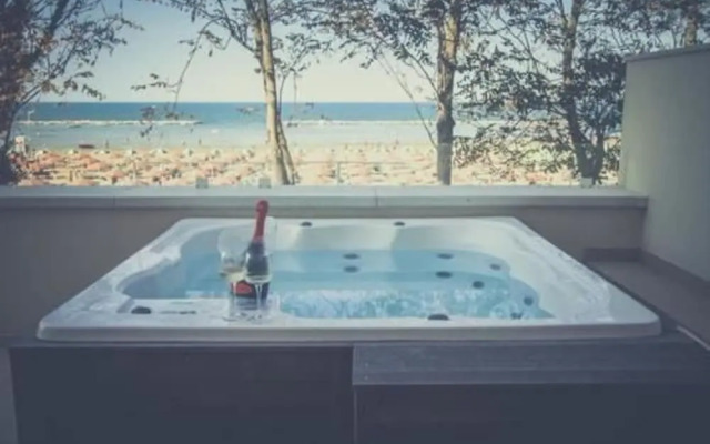 Marina Beach Suite Hotel