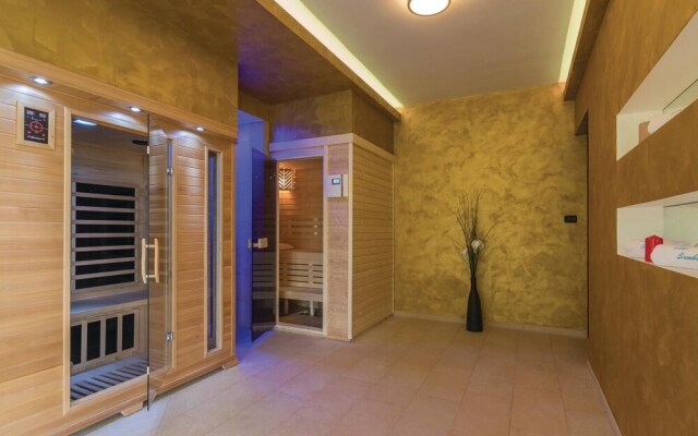 Awesome Home in Sumber With Sauna, Wifi and 7 Bedrooms